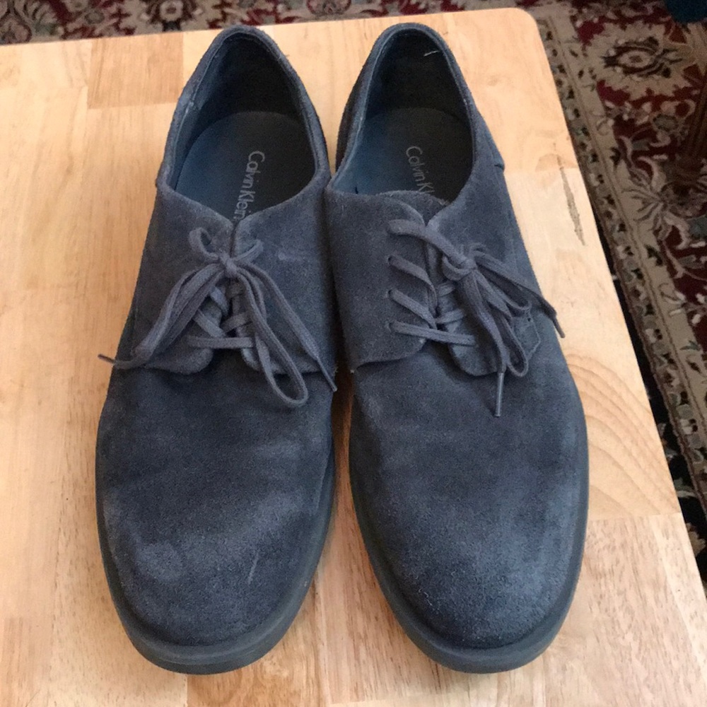 Men’s Calvin Klein Gray Suede Casual Dress Shoes Sz 10.5 US - Moderately Used